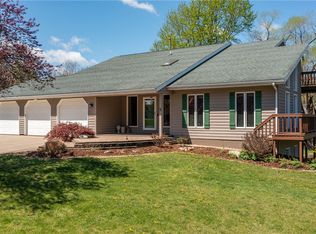 16221 N Country Estates Rd, Effingham, IL 62401