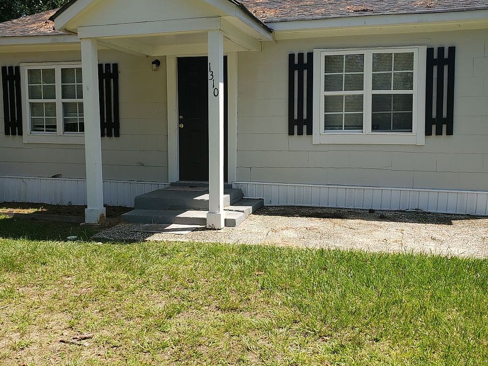 1st image of 1310 Colony Rd