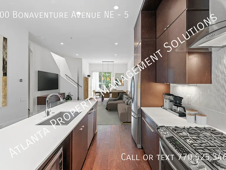 600 Bonaventure Ave NE #5 — Photo 9