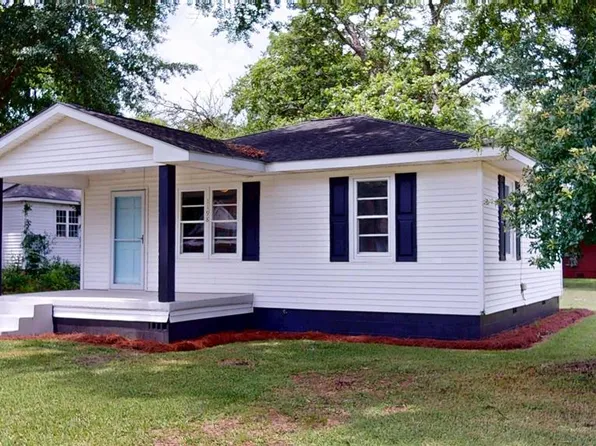 1198 Borum St, Unadilla, GA 31091
