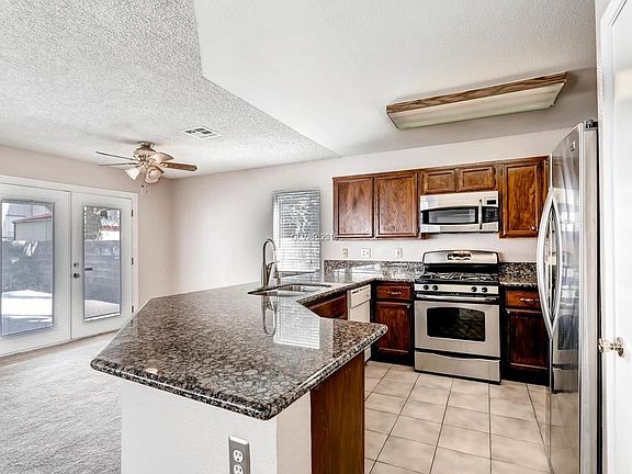 3rd image of 2796 Rungsted St