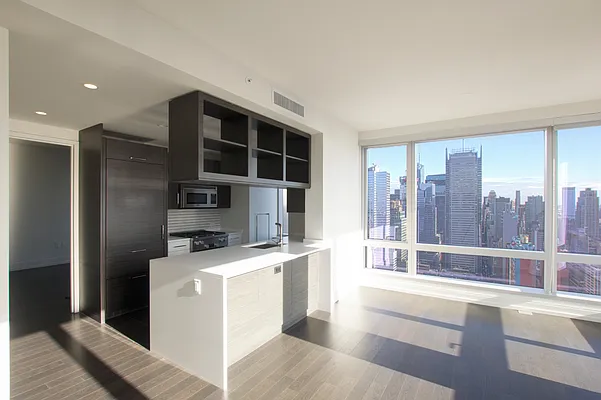 Rented by Extell Marketing Group LLC | media 20