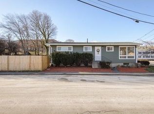 28 Jackson St, Salem, MA 01970