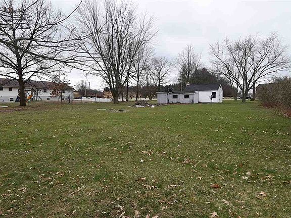 4th image of 2704 County Road 15