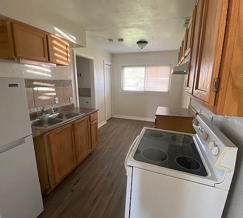 Walnut kitchen 2_08262022