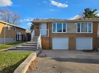 2424 Whaley Dr, Mississauga, ON L5B 2B5