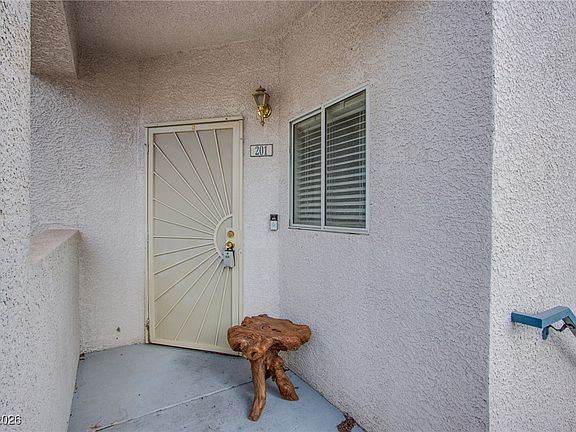3rd image of 2117 Echo Bay St Unit 201