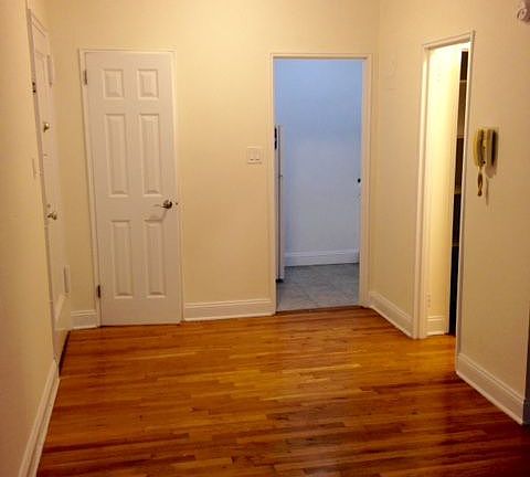 3rd image of 4307 39th Pl APT 3J
