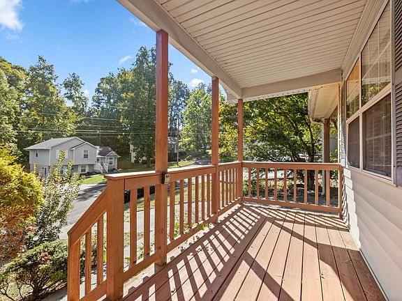 3rd image of 3925 Abercorn Rd