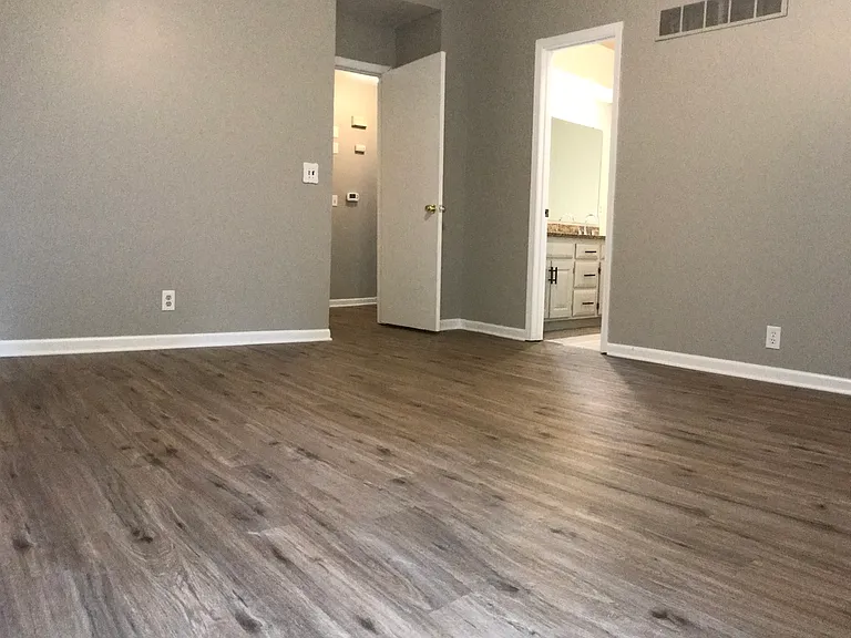 14710 Hardy St — Photo 13