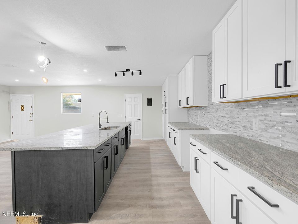 1st image of 2235 BARRY Drive S