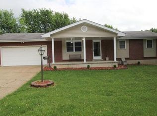 412 Park St, Farmington, MO 63640