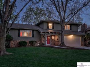 13901 Pierce St, Omaha, NE 68144