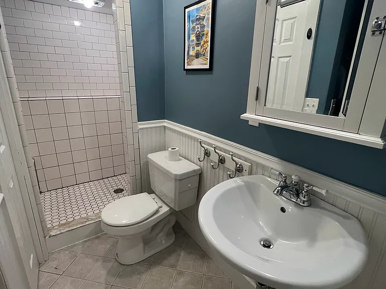 39 Highland Ave — Photo 32