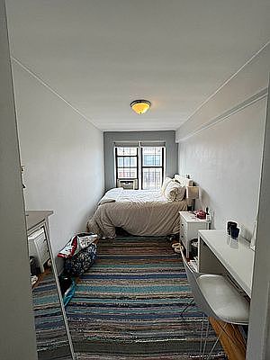 3rd image of 125 Christopher St APT 6E