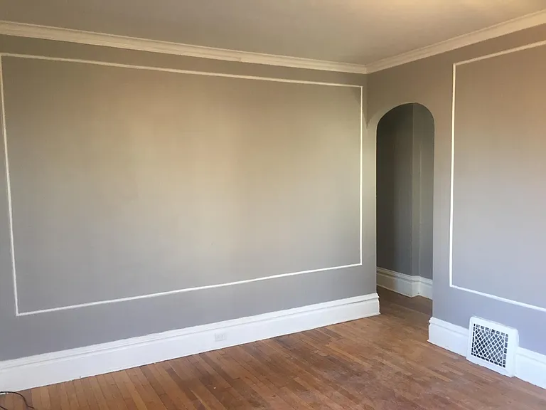 Living Room - View of the hallway leading to bedroom and kitchen
