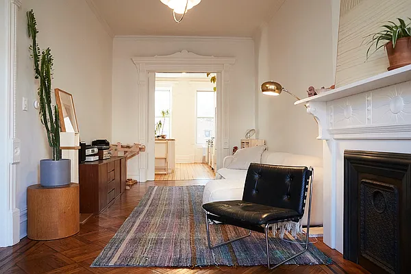 Rented by Owner | media 12