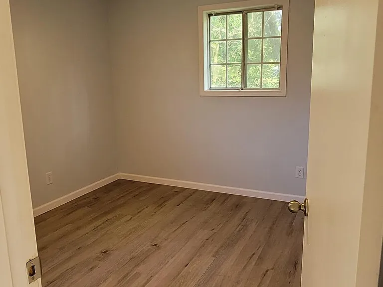 425 Carrier St — Photo 9