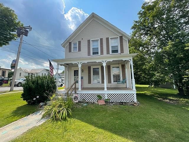 1st image of 63 Amherst Ave