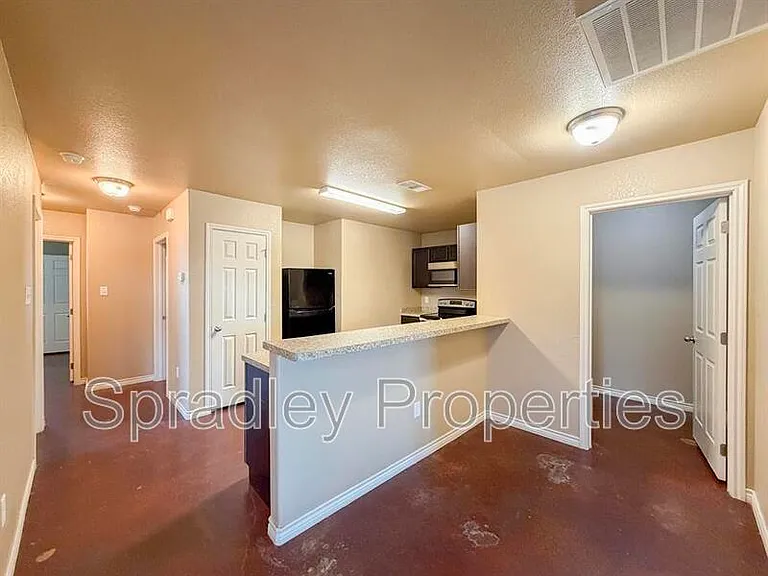 1514 Brady Way — Photo 4
