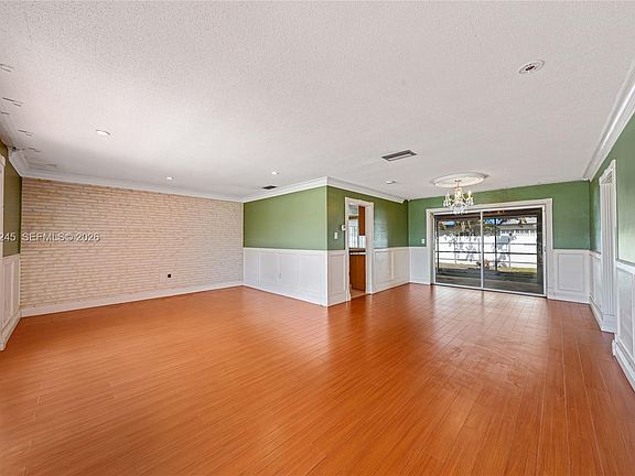 4th image of 7637 Biltmore Blvd