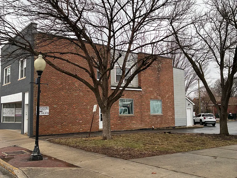 110 S Cass Ave #2-R — Photo 20