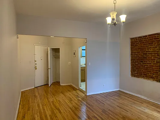 Rented by Roomeze | media 6