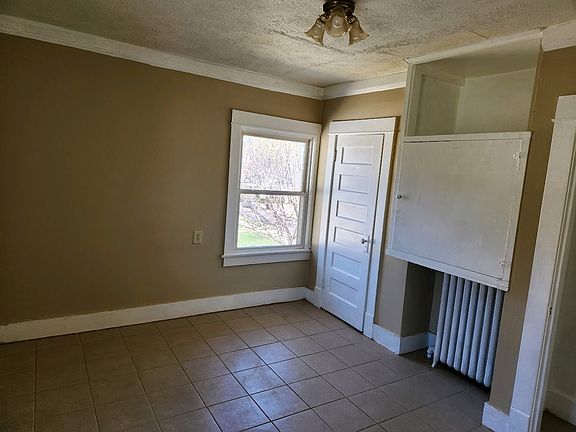 4th image of 1142 S 31st St APT 4