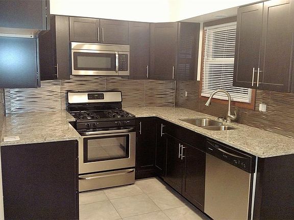5th image of 1005 Nabor Ct