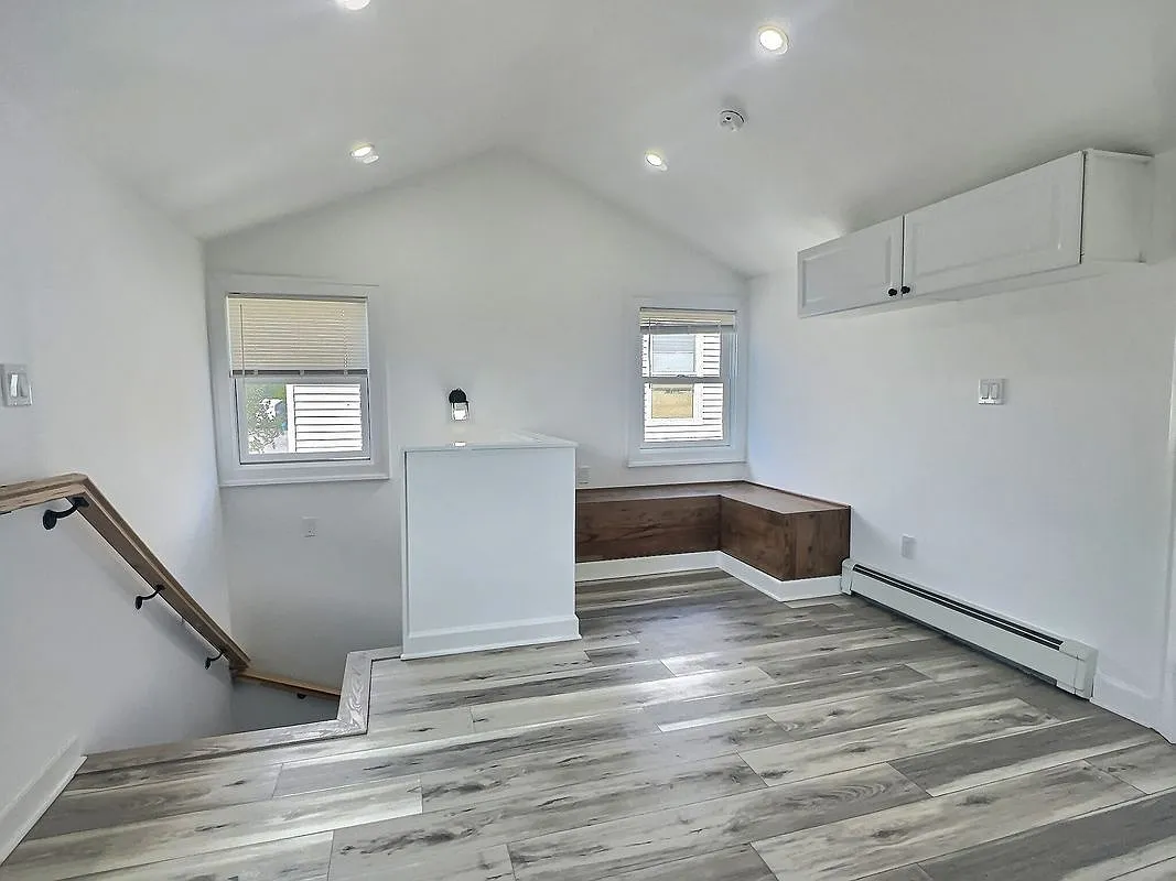 1 bed, 1.0 bath, 800 sqft, $2,100 — Photo 1