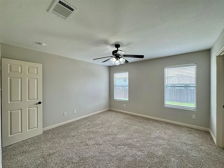 204 Woodley Rd — Photo 24