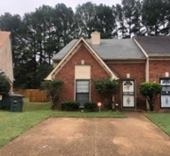 1st image of 5587 Crepe Myrtle Dr