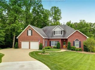 208 Southern Woods Dr, SOUTH CHARLESTON, WV 25309