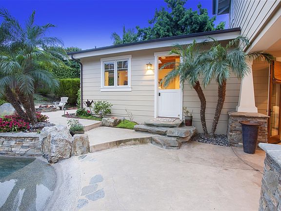 5th image of 522 Glenmont Dr