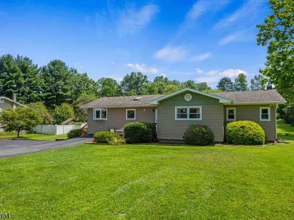 39 Cornhollow Rd, Roxbury Twp., NJ 07876