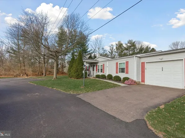 256 Chadwick Ct, Souderton, PA 18964