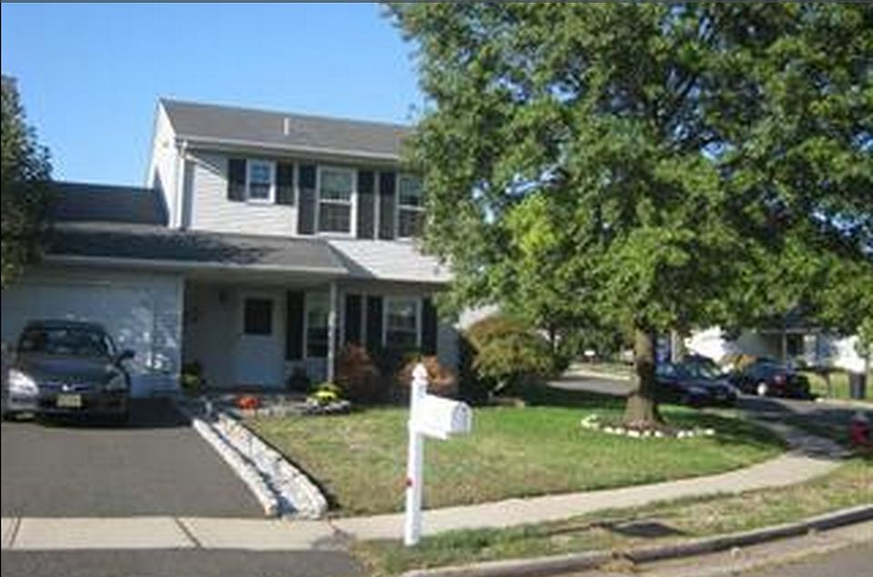1st image of 171 Zwolak Ct