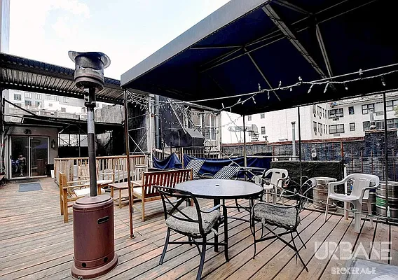 Rented by Urbane Brokerage | media 79