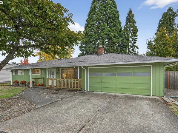 1043 NE Sturgess Ave, Hillsboro, OR 97124