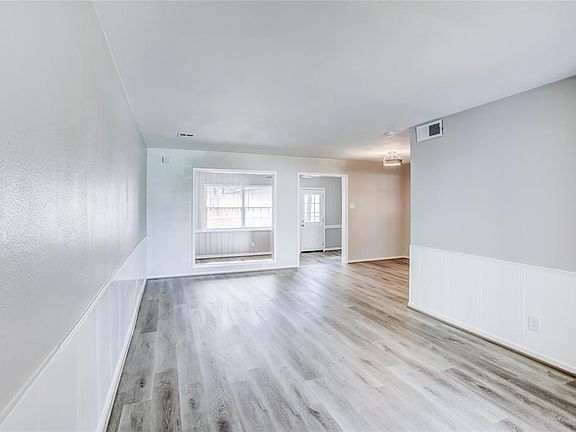 3rd image of 4137 Woodfin St