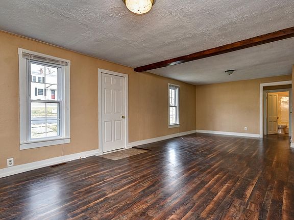 203 S McCanse St-5