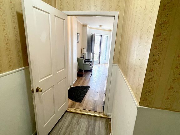 5th image of 5001 Idaho Ave #1FR