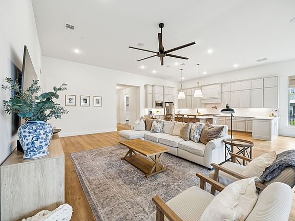 3rd image of 2429 Gallant Fox Rd