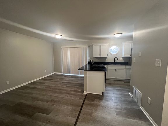 2nd image of 5266 Mulberry Ave Unit A8