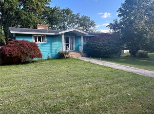 113 Ardsley Dr, Syracuse, NY 13214