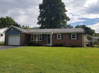 806 Meadowview Dr, Erwin, TN 37650