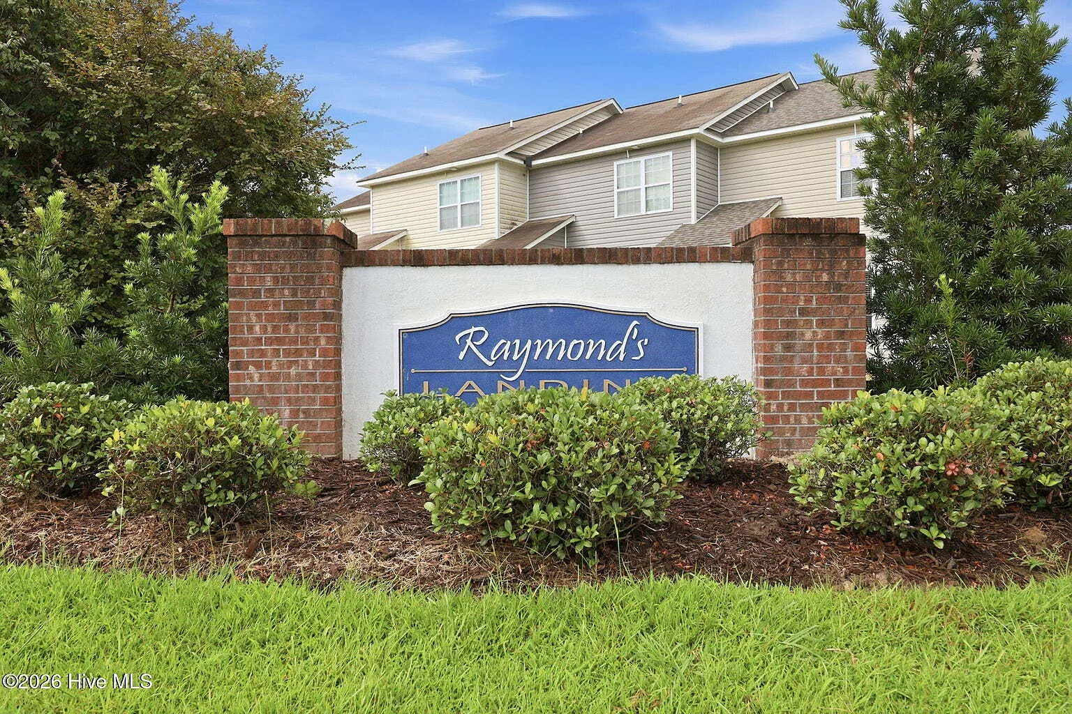 2 bed, 2.5 bath, 1190 sqft, $1,375 — Photo 2