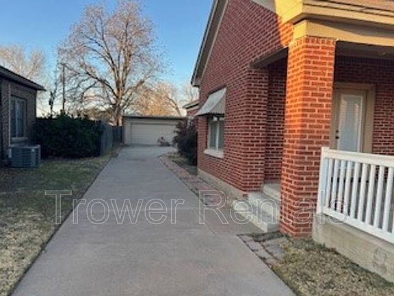 3rd image of 1008 W Tennessee Ave
