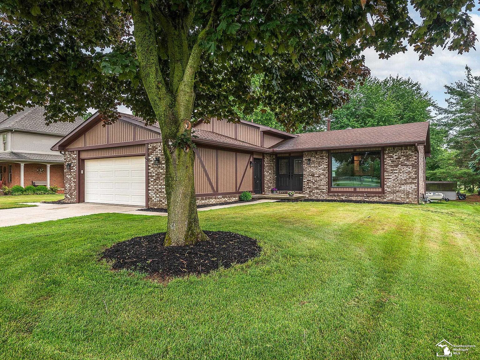 2635 N Custer Rd, Monroe, MI 48162 Zillow