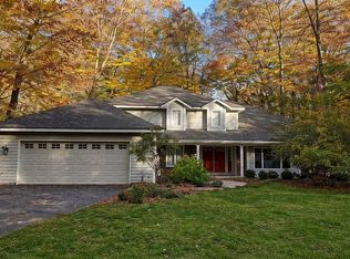 229 Portchester Rd, Holland, MI 49424